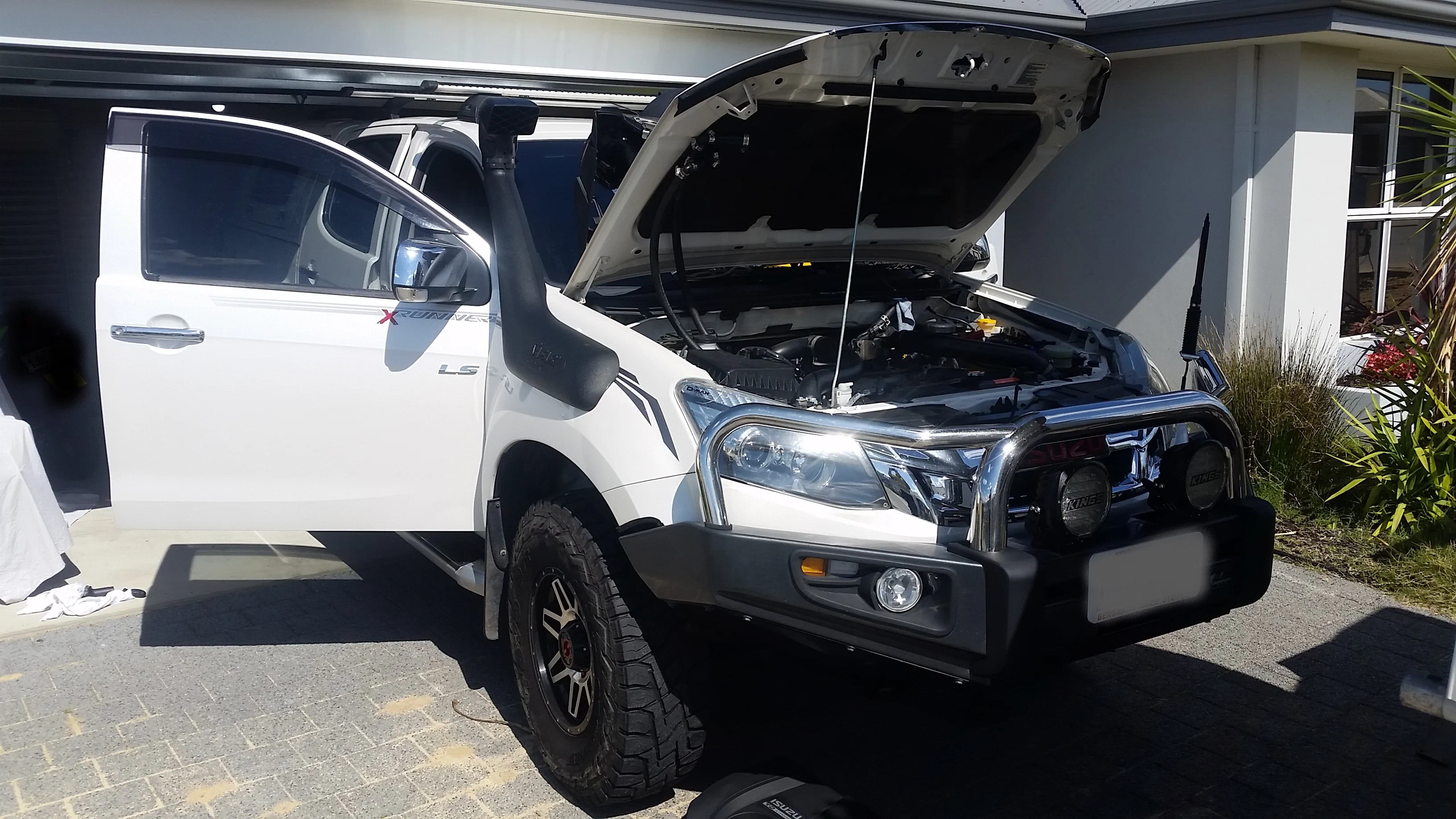 Isuzu D-Max Air Conditioning Leak and Evaporator Replacement | atmechanical | Perth